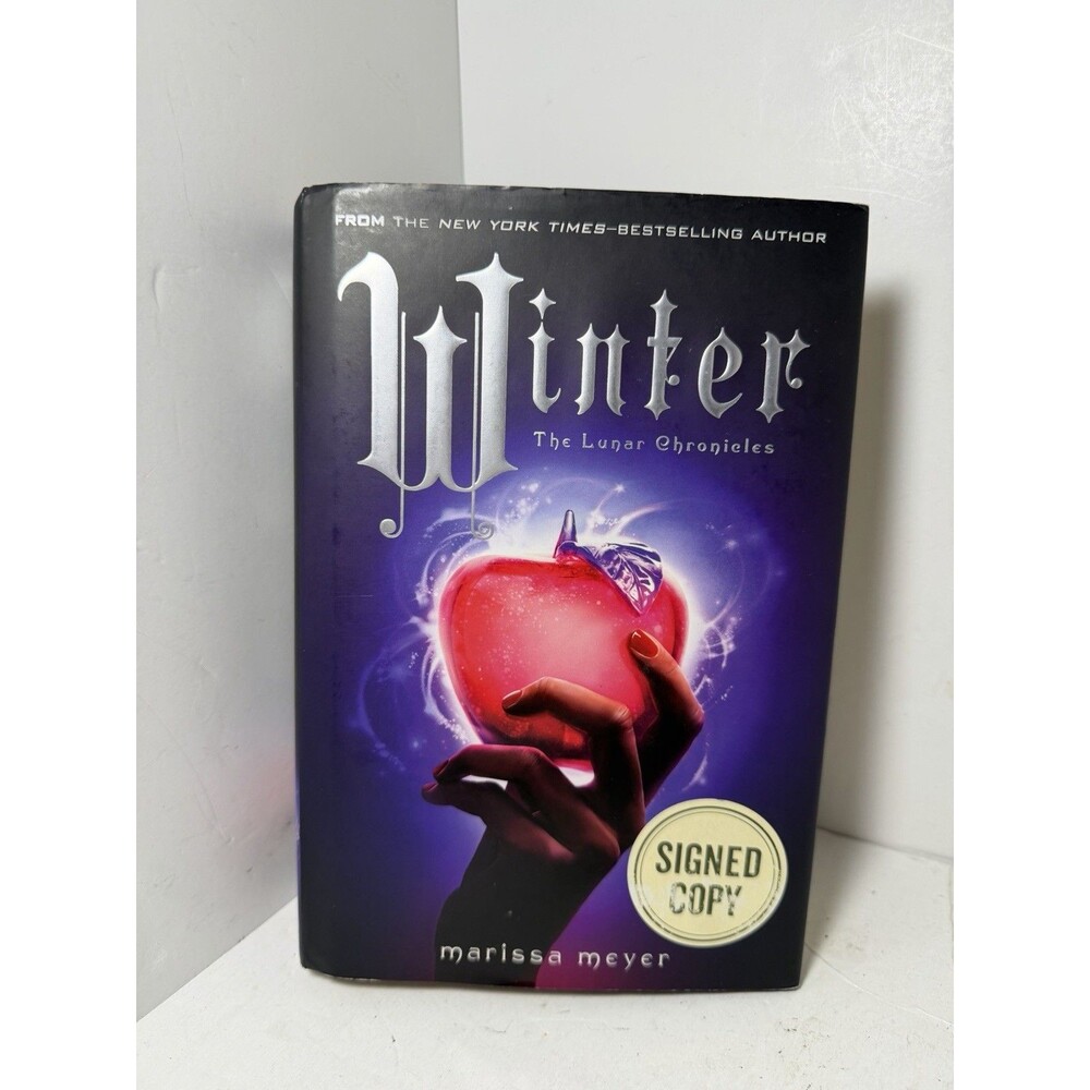 Winter The Lunar Chronicles / 2015 HB 1st Edition Signed by Author Marissa Meyer